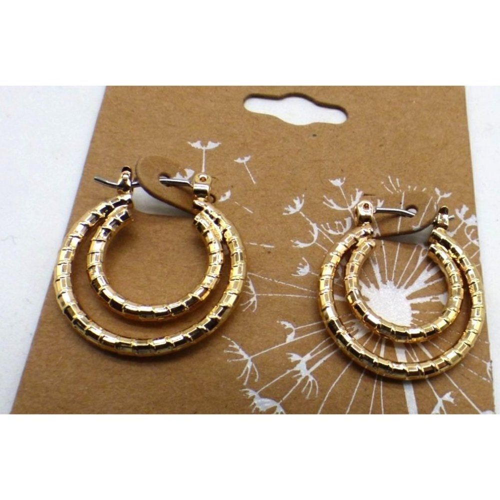 A pair of embossed double ring6/8" gold-tone hoop earrings with leverback clasp